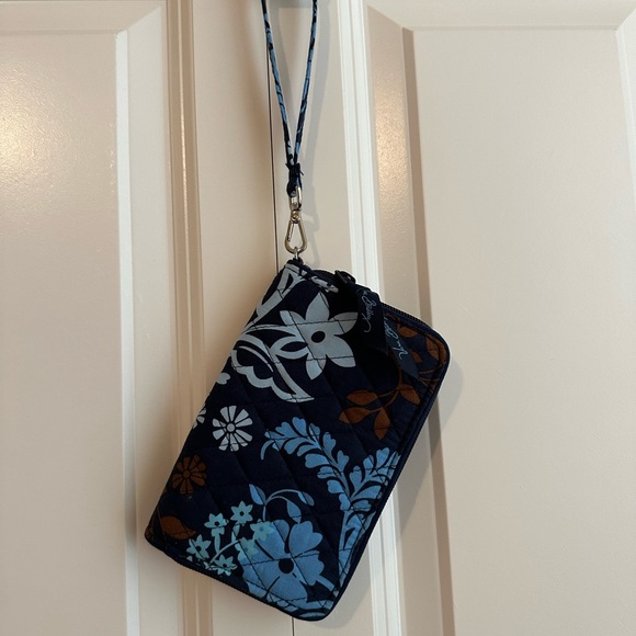 Vera Bradley Java Floral Wristlet - Picture 2 of 2